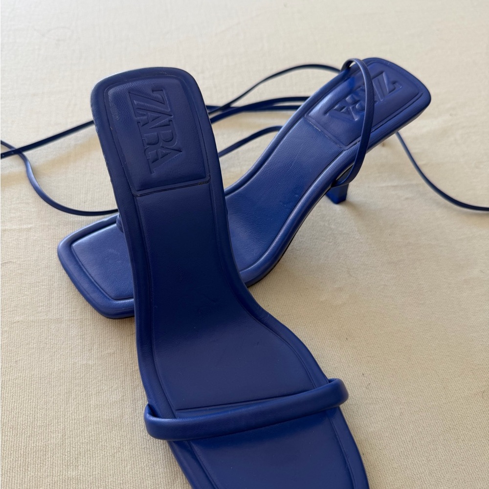 Zara Women's Navy Strappy Heels